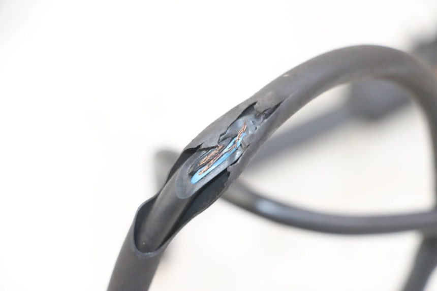 photo de ENGRENAGEM DO CONTADOR PEUGEOT ELYSTAR 125 (2002 - 2007) - Pontos de fixação