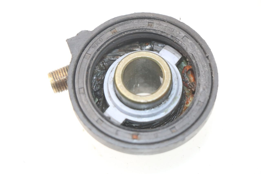 photo de ENGRENAGEM DO CONTADOR PIAGGIO FLY IE 125 (2012 - 2017) - Zoom do estado de desgaste