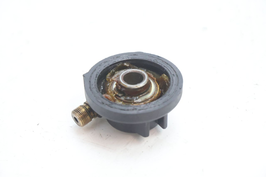 photo de ENGRENAGEM DO CONTADOR PEUGEOT KISBEE 2T 50 (2010 - 2017) - Zoom do estado de desgaste