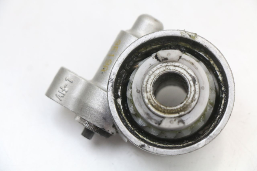 photo de ENGRENAGEM DO CONTADOR SYM MIO 50 (2005 - 2010) - Zoom do estado de desgaste