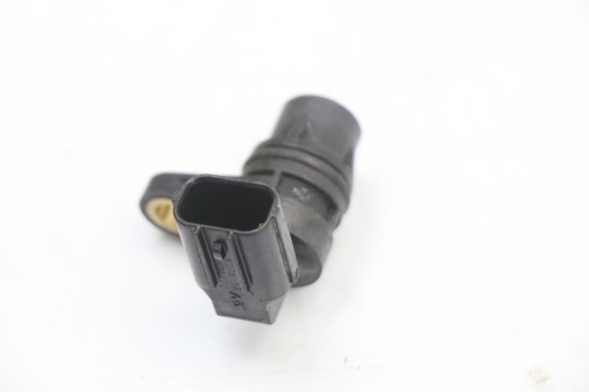 photo de ENGRENAGEM DO CONTADOR HONDA PCX (JF47) 125 (2012 - 2013) - Outro ângulo de visão