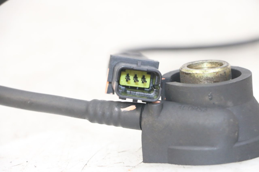 photo de ENGRENAGEM DO CONTADOR PEUGEOT SATELIS COMPRESSOR K15 125 (2006 - 2009) - Ampliação técnica
