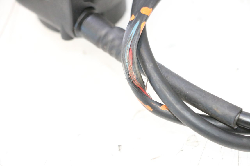 photo de ENGRENAGEM DO CONTADOR PEUGEOT SATELIS COMPRESSOR K15 125 (2006 - 2009) - Zoom do estado de desgaste