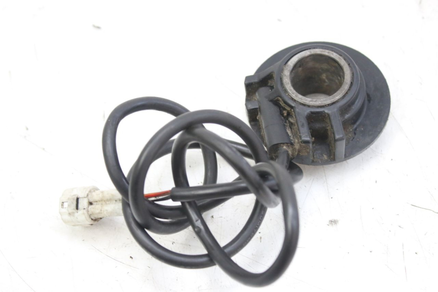 photo de ENGRENAGEM DO CONTADOR TRIUMPH SPRINT ST 955 (1999 - 2001) - Zoom do estado de desgaste