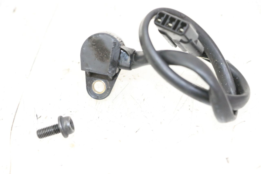 photo de ENGRENAGEM DO CONTADOR SUZUKI GSR 750 (2011 - 2017) - Zoom do estado de desgaste