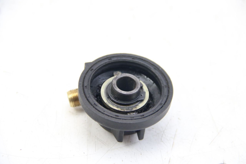 photo de ENGRENAGEM DO CONTADOR PEUGEOT V-CLIC VCLIC 50 (2007 - 2013) - Zoom do estado de desgaste