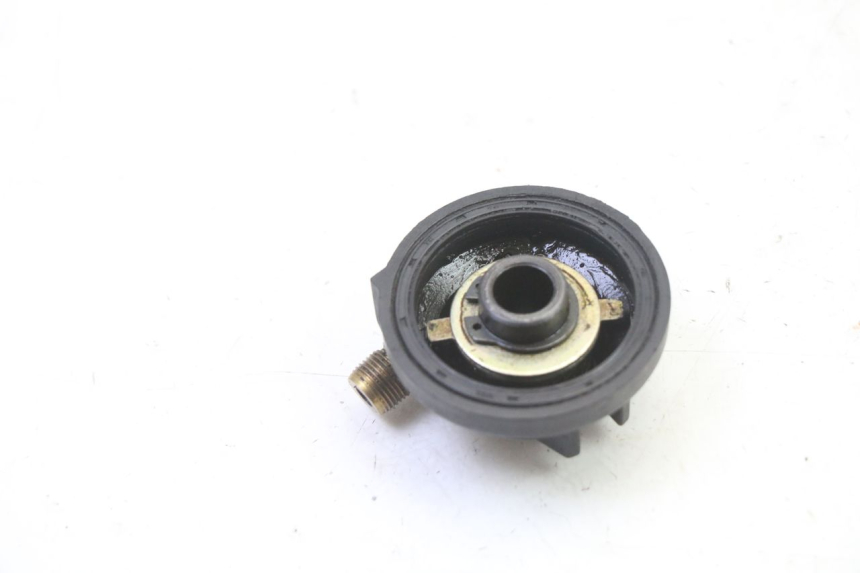 photo de ENGRENAGEM DO CONTADOR PEUGEOT V-CLIC VCLIC 50 (2007 - 2013) - Zoom do estado de desgaste