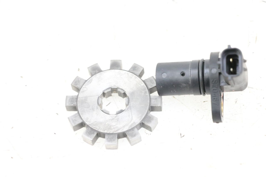 photo de ENGRENAGEM DO CONTADOR SUZUKI VL INTRUDER 125 (2004 - 2007) - Zoom do estado de desgaste