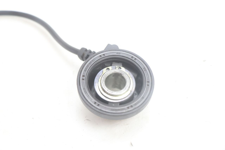 photo de ENGRENAGEM DO CONTADOR YAMAHA XMAX X-MAX 125 (2006 - 2009) - Outro ângulo de visão