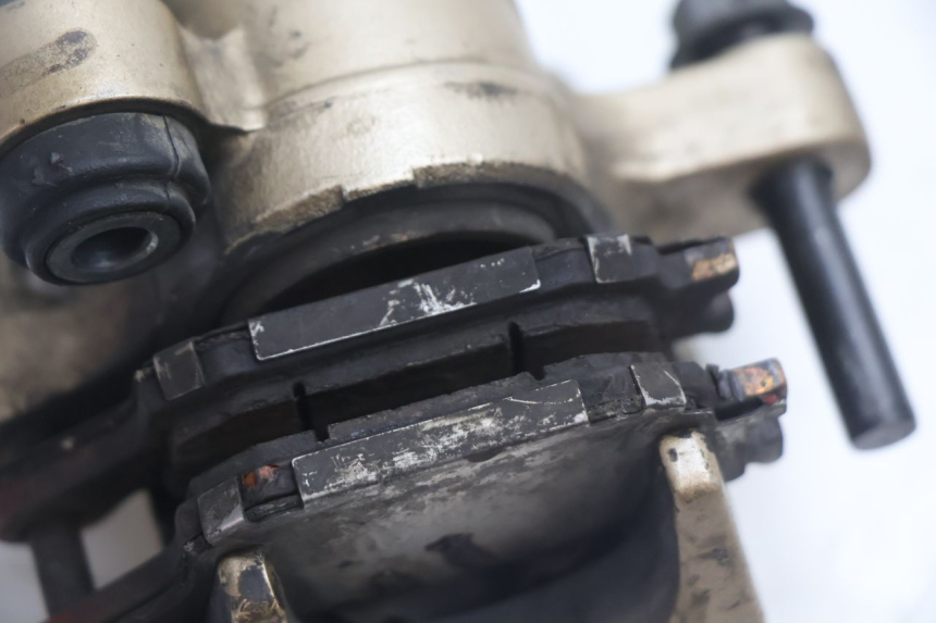photo de PINÇA DE FREIO TRASEIRA HONDA CB F HORNET 600 (2005 - 2006) - Pontos de fixação