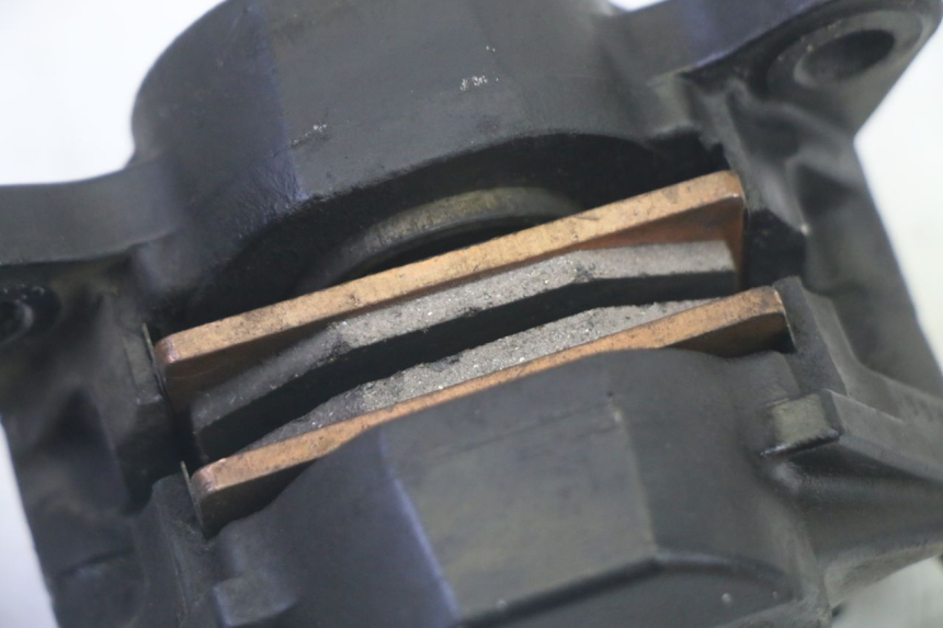 photo de PINÇA DE TRAVÃO TRASEIRA PIAGGIO MP3 125 (2006 - 2014) - Pontos de fixação