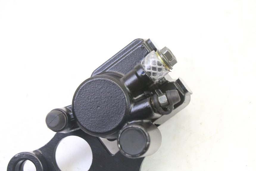 photo de PINÇA DE TRAVÃO TRASEIRA APOLLO RFZ 125 - Detalhe da peça