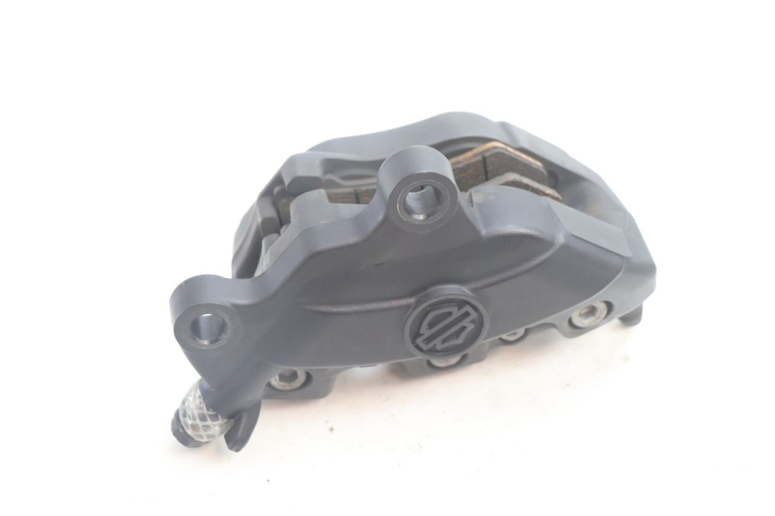 photo de PINÇA DE FREIO TRASEIRA HARLEY DAVIDSON ROAD GLIDE FLTRXSE 1920 (2018 - 2022) - Zoom do estado de desgaste