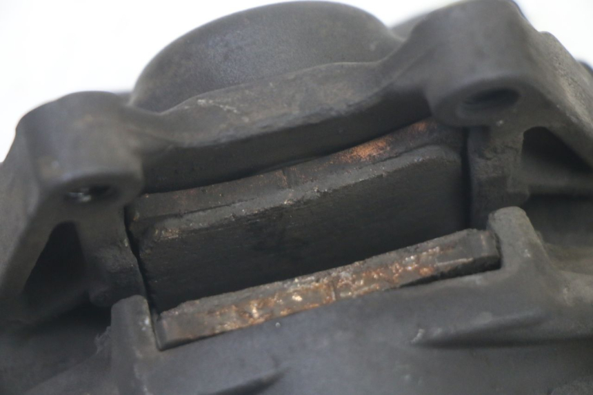 photo de PINÇA DE TRAVÃO TRASEIRA APRILIA SCARABEO GT TOURING 125 (1999 - 2005) - Pontos de fixação