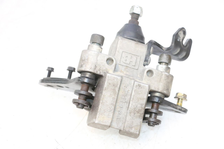 photo de PINÇA DE FREIO TRASEIRA CAN-AM SPYDER RS 1000 (2008 - 2012) - Pontos de fixação