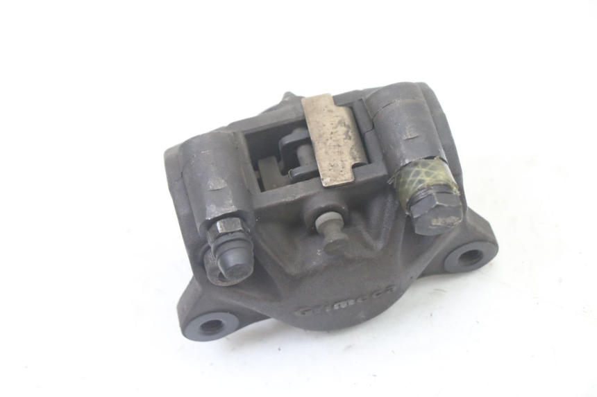 photo de PINÇA DE TRAVÃO TRASEIRA SUZUKI UH BURGMAN 125 (2002 - 2006) - Zoom do estado de desgaste