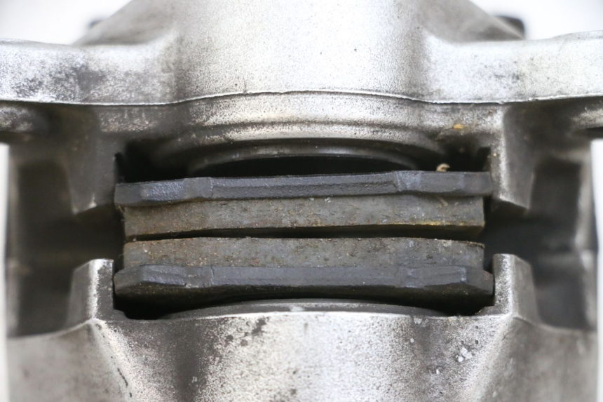 photo de PINÇA DE TRAVÃO TRASEIRA YAMAHA XMAX X-MAX 125 (2006 - 2009) - Zoom do estado de desgaste