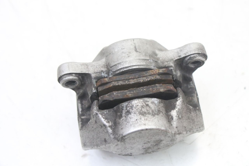 photo de PINÇA DE TRAVÃO TRASEIRA YAMAHA YP MAJESTY 125 (2007 - 2010) - Pontos de fixação