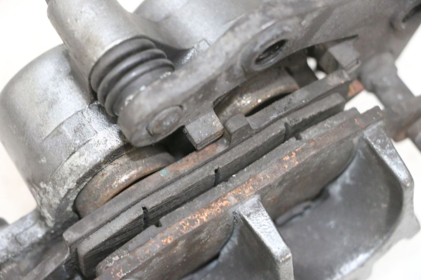 photo de PINÇA DE TRAVÃO TRASEIRA KAWASAKI ZR 7 750 (1999 - 2004) - Ampliação técnica
