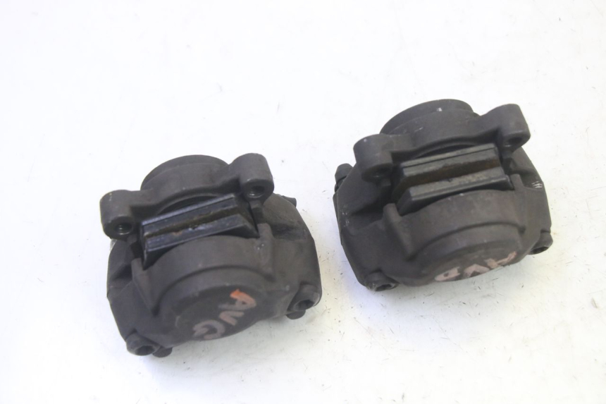 photo de PINÇA DE FREIO DIANTEIRA QUADRO 4 4D 350 (2015 - 2018) - Ampliação técnica