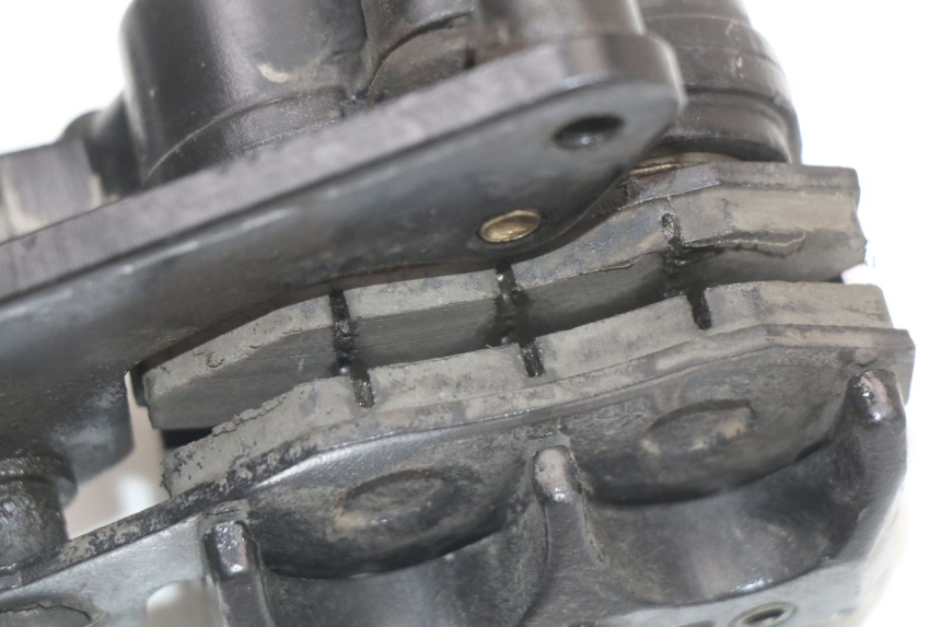 photo de PINÇA DE FREIO DIANTEIRA KYMCO AGILITY 4T 50 (2005 - 2018) - Pontos de fixação