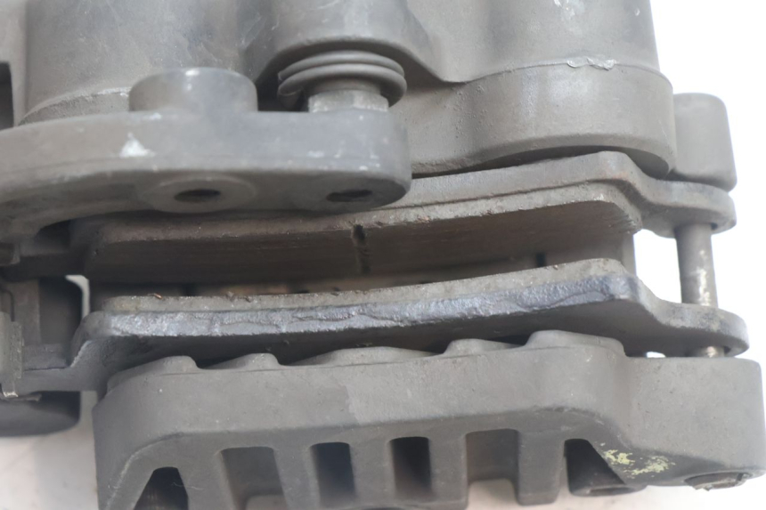 photo de PINÇA DE FREIO DIANTEIRA APRILIA ATLANTIC S 125 (2010 - 2013) - Pontos de fixação