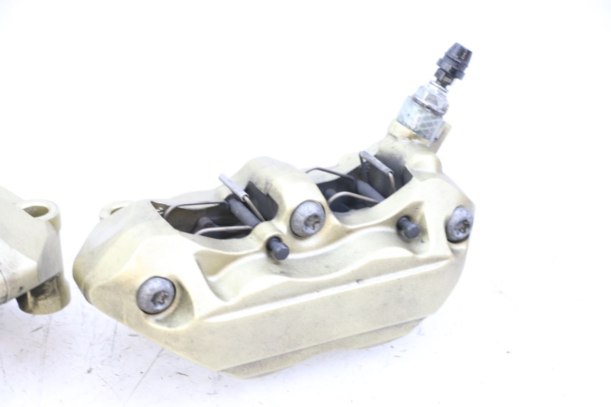 photo de PINÇA DE TRAVÃO DIANTEIRO BMW S RR ABS S1000RR 1000 (2015 - 2018) - Pontos de fixação