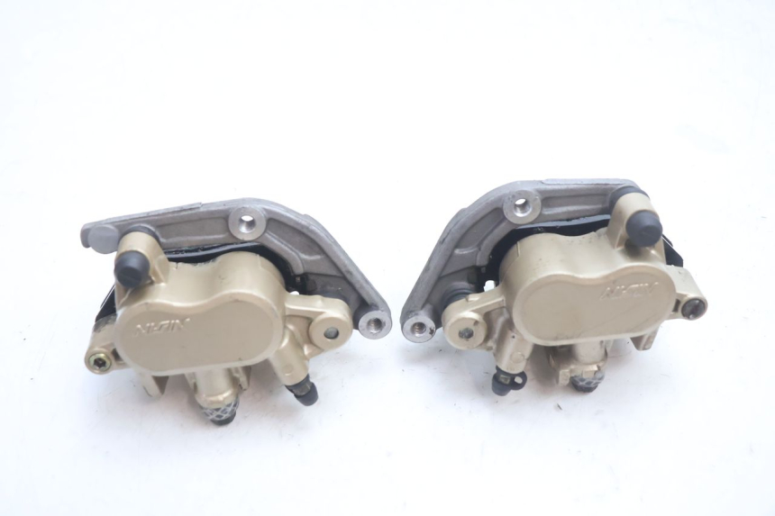 photo de PINÇA DE FREIO DIANTEIRA HONDA CB F HORNET 600 (2005 - 2006) - Pontos de fixação