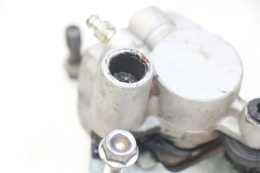photo de PINÇA DE TRAVÃO DIANTEIRA HONDA CR 80 (2001 - 2003) - Zoom do estado de desgaste