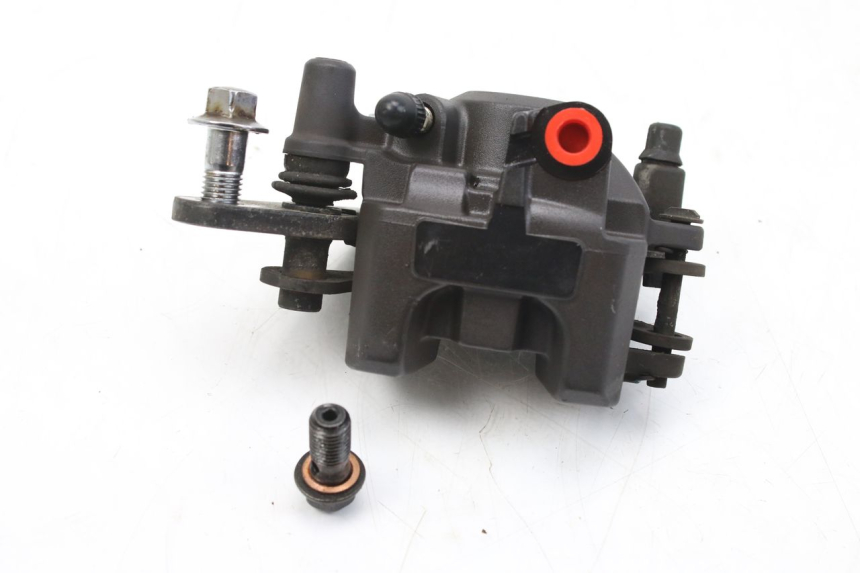 photo de PINÇA DE TRAVÃO DIANTEIRO YAMAHA D'ELIGHT DELIGHT 115 (2013 - 2017) - Pontos de fixação