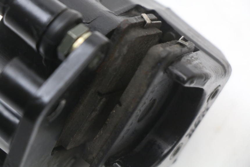 photo de PINÇA DE FREIO DIANTEIRA JM MOTORS EVOLIS 4T 50 (2018 - 2022) - Pontos de fixação