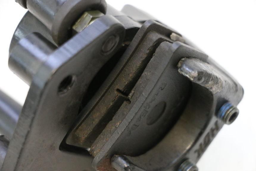 photo de PINÇA DE FREIO DIANTEIRA JM MOTORS EVOLIS 4T 50 (2018 - 2022) - Pontos de fixação