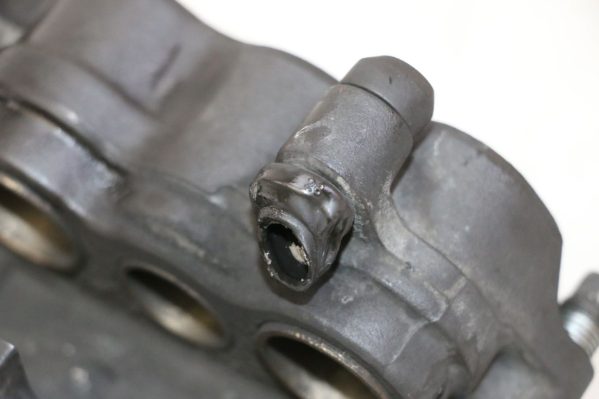 photo de PINÇA DE FREIO DIANTEIRA HONDA FES S-WING SWING ABS 125 (2007 - 2015) - Outro ângulo de visão