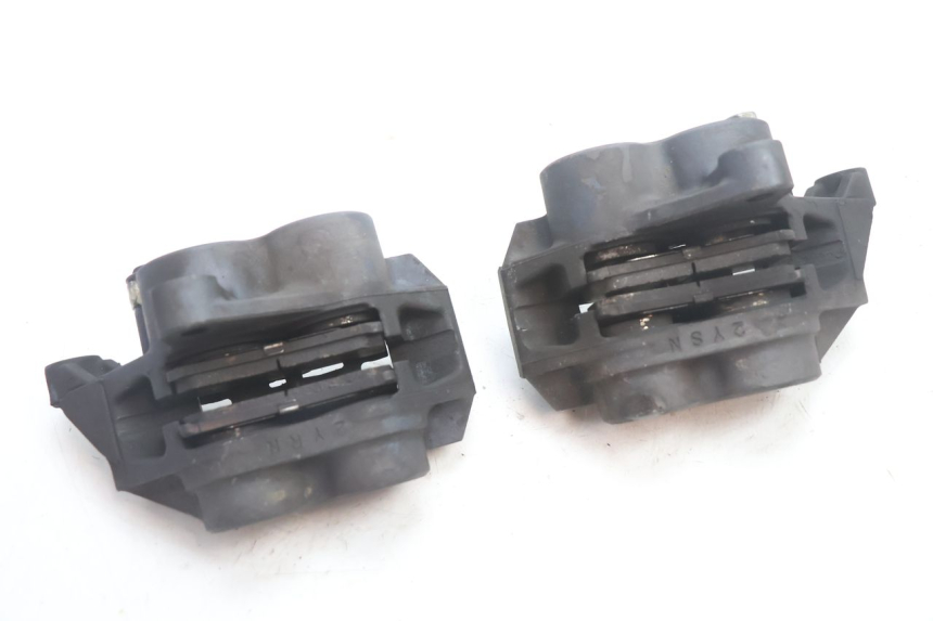 photo de PINÇA DE FREIO DIANTEIRA YAMAHA FJR 1300 (2001 - 2005) - Pontos de fixação