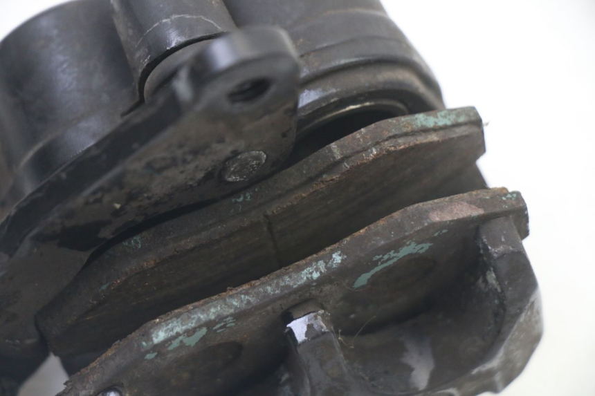 photo de PINÇA DE FREIO DIANTEIRA PIAGGIO FLY 2T 50 (2004 - 2017) - Pontos de fixação