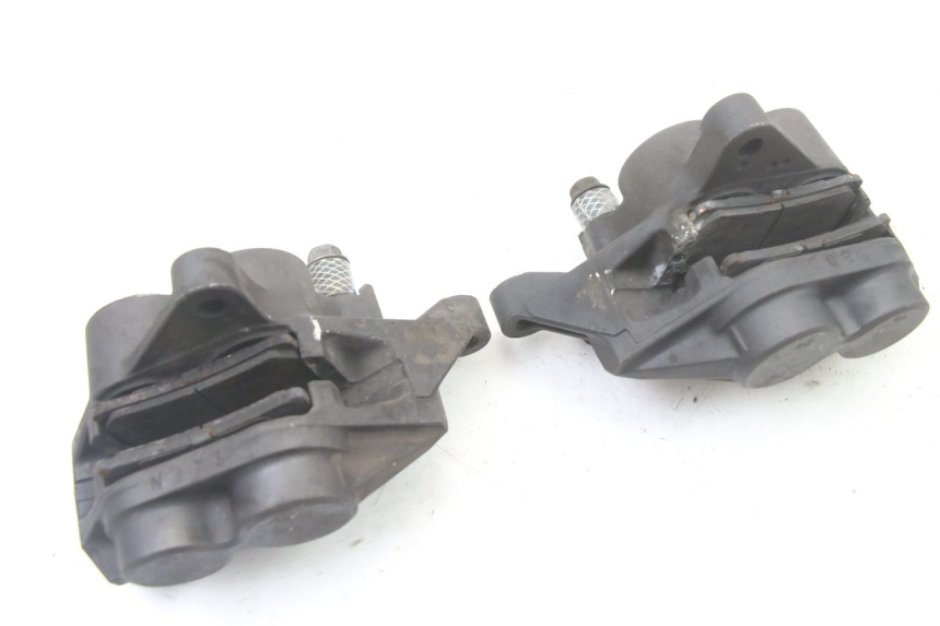 photo de PINÇA DE FREIO DIANTEIRA YAMAHA FZ6 FAZER S2 600 (2007 - 2011) - Detalhes característicos