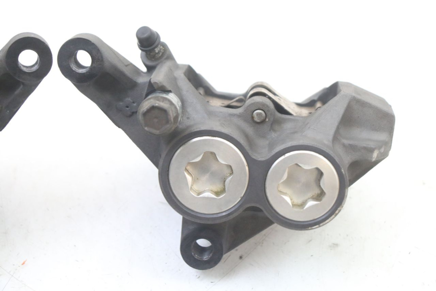 photo de PINÇA DE FREIO DIANTEIRA YAMAHA FZ6 FAZER S2 600 (2007 - 2011) - Zoom do estado de desgaste