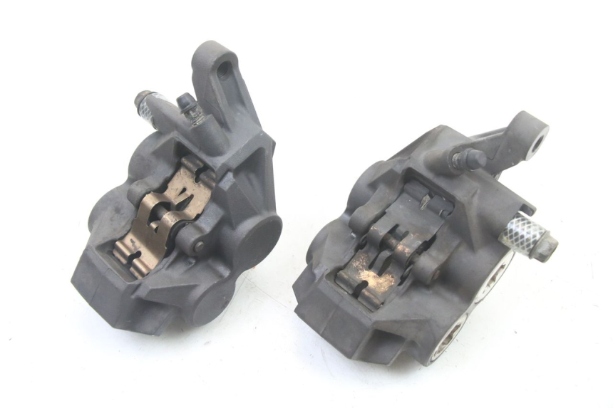 photo de PINÇA DE FREIO DIANTEIRA YAMAHA FZ6 FAZER S2 600 (2007 - 2011) - Outro ângulo de visão