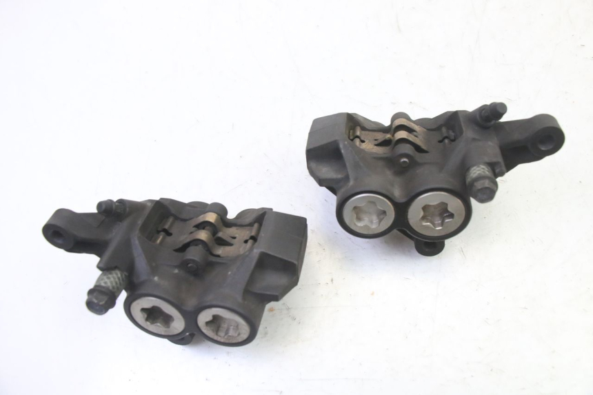 photo de PINÇA DE FREIO DIANTEIRA YAMAHA FZ6 FAZER S2 600 (2007 - 2011) - Detalhe da peça