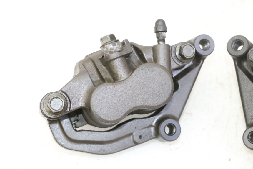 photo de PINÇA DE TRAVÃO DIANTEIRA YAMAHA FZ6 N FAZER 600 (2004 - 2006) - Estado da superfície