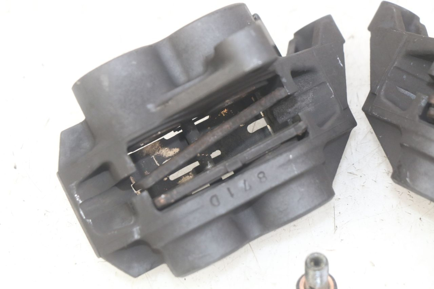 photo de PINÇA DE FREIO DIANTEIRA YAMAHA FZS FAZER 600 (1998 - 2001) - Detalhe da peça