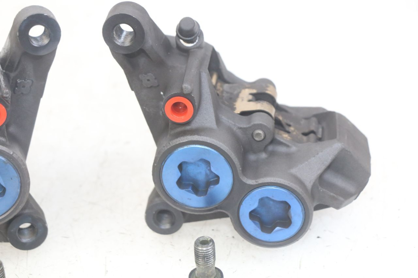 photo de PINÇA DE FREIO DIANTEIRA YAMAHA FZS FAZER 600 (1998 - 2001) - Peça verificada