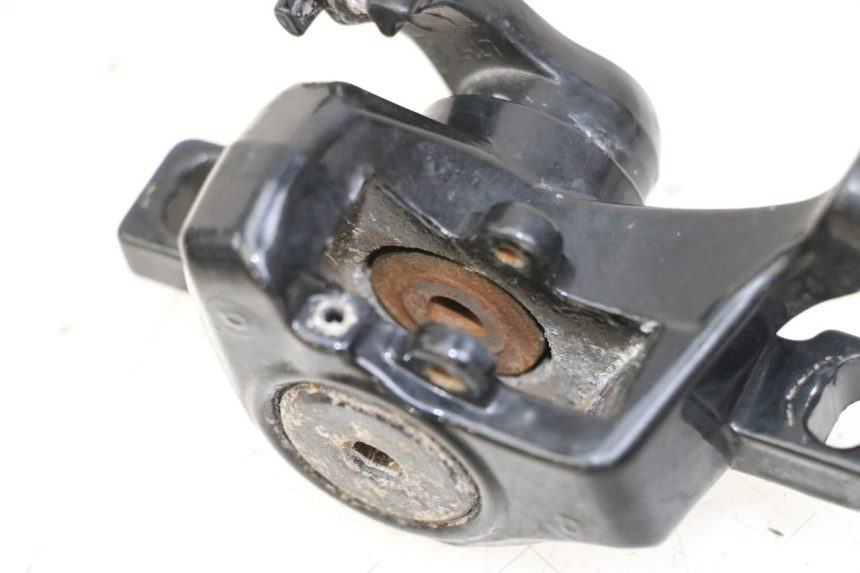 photo de PINÇA DE FREIO DIANTEIRA KUKIRIN G2 MASTER 1 - Pontos de fixação