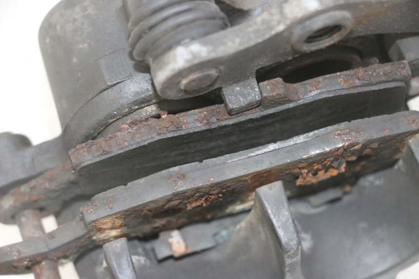 photo de PINÇA DE TRAVÃO DIANTEIRA SUZUKI GS GSE 500 (2001 - 2003) - Zoom do estado de desgaste
