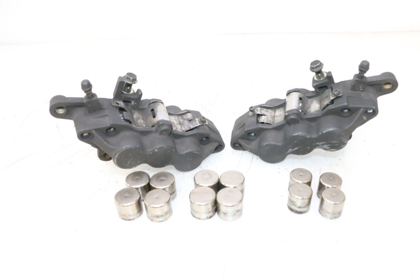 photo de PINÇA DE FREIO DIANTEIRA SUZUKI GSF N BANDIT 1200 (2001 - 2005) - Detalhes característicos