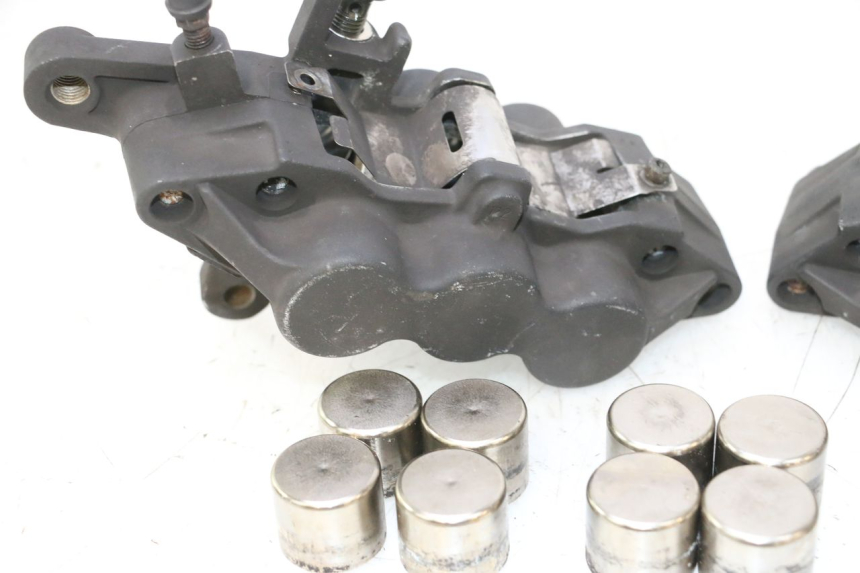 photo de PINÇA DE FREIO DIANTEIRA SUZUKI GSF N BANDIT 1200 (2001 - 2005) - Marcações e referências
