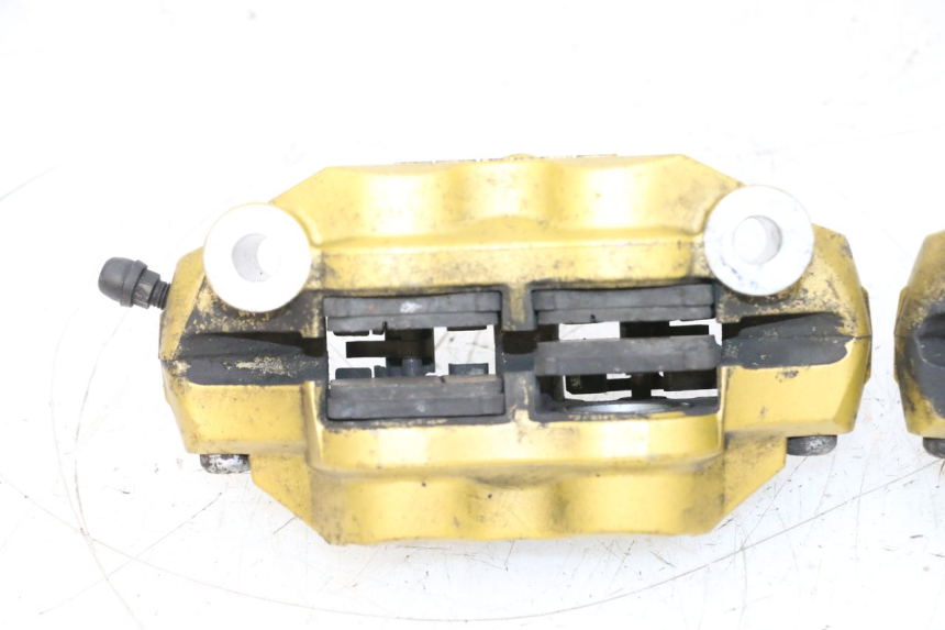 photo de PINÇA DE TRAVÃO DIANTEIRA SUZUKI GSXR GSX-R 1000 (2003 - 2004) - Zoom do estado de desgaste