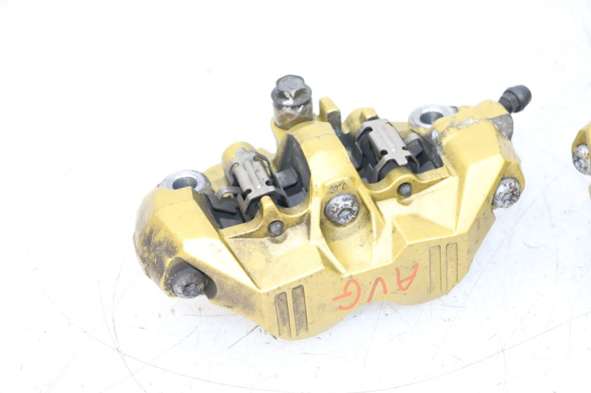 photo de PINÇA DE TRAVÃO DIANTEIRA SUZUKI GSXR GSX-R 1000 (2003 - 2004) - Pontos de fixação
