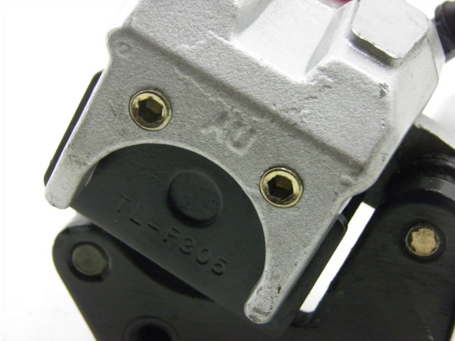 photo de PINÇA DE TRAVÃO DIANTEIRO JM MOTOR JULIA 50 (2010 - 2014) - Zoom do estado de desgaste