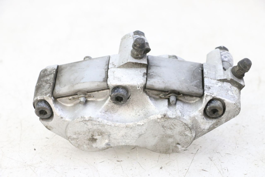photo de PINÇA DE TRAVÃO DIANTEIRA SYM JOYMAX 125 (2010 - 2017) - Detalhe da peça